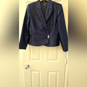 Tahari Navy Blue Skirt Suit, Like New Condition
